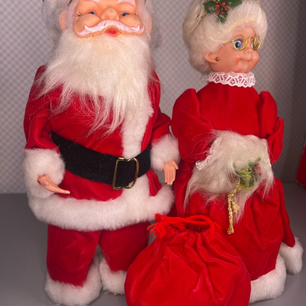 Vintage Crafted Christmas Mr and Mrs Santa Claus Doll Figures 13” - Picture 9 of 16